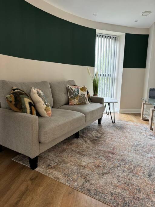 Stylish Retreat In Central Leeds Central Station Buitenkant foto